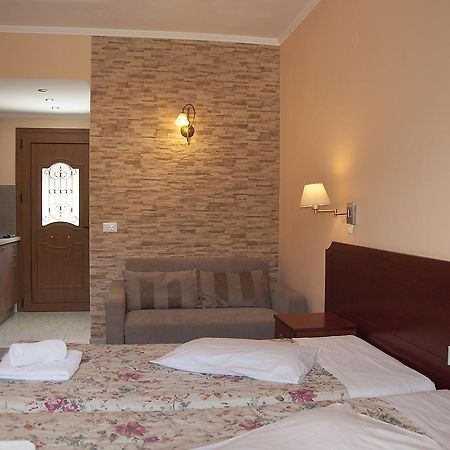 Villa Birlis Liapades Exterior foto