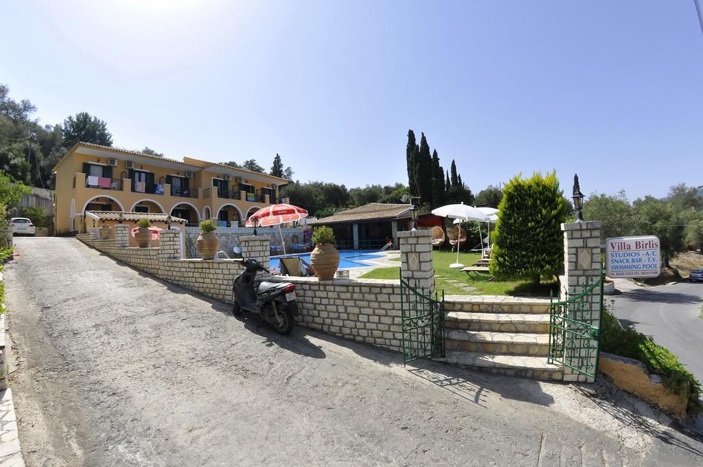 Villa Birlis Liapades Exterior foto