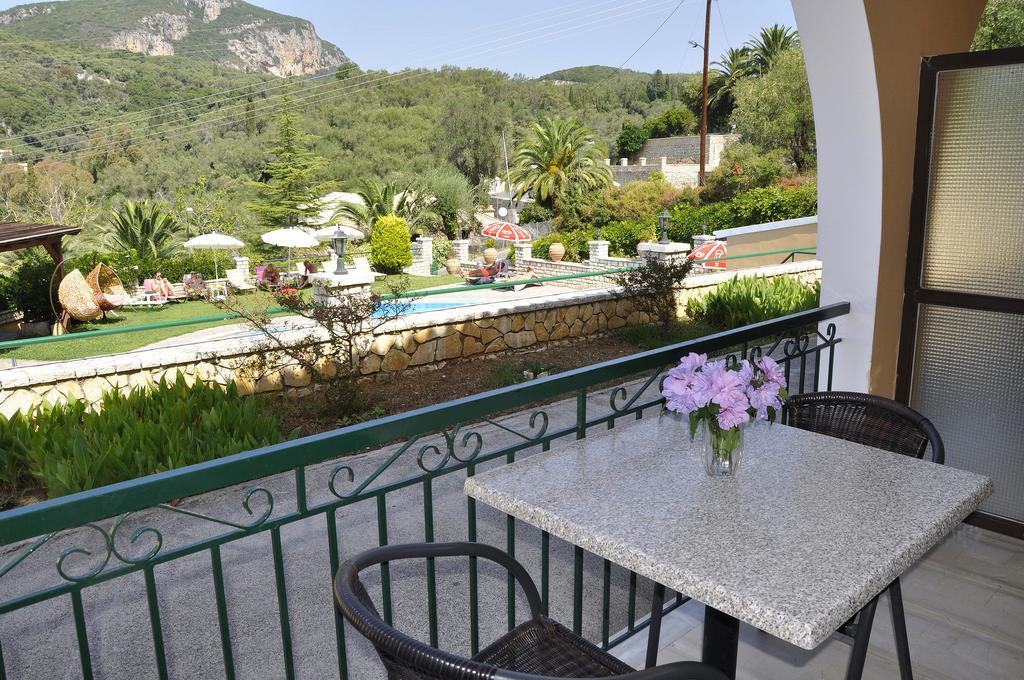 Villa Birlis Liapades Exterior foto