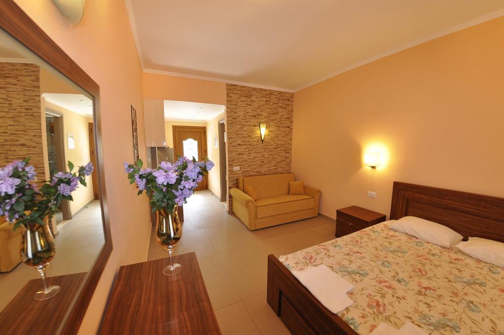 Villa Birlis Liapades Exterior foto